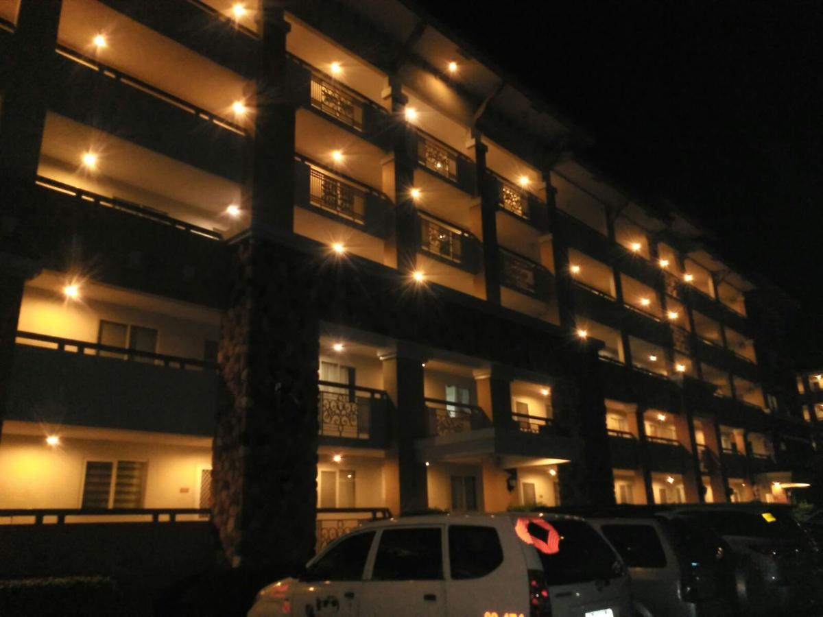 Hotel 2 BR Sorrento Oasis Pasig City Esterno foto