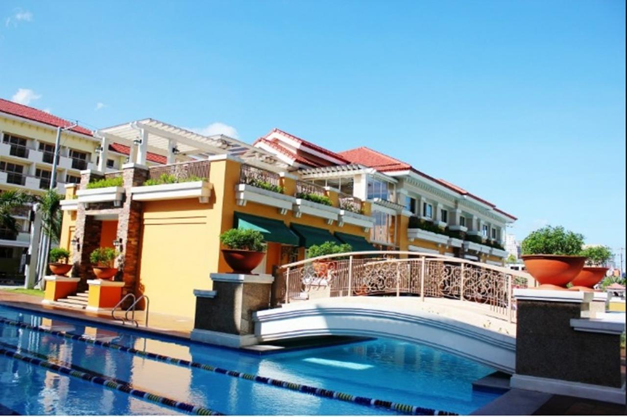 Hotel 2 BR Sorrento Oasis Pasig City Esterno foto